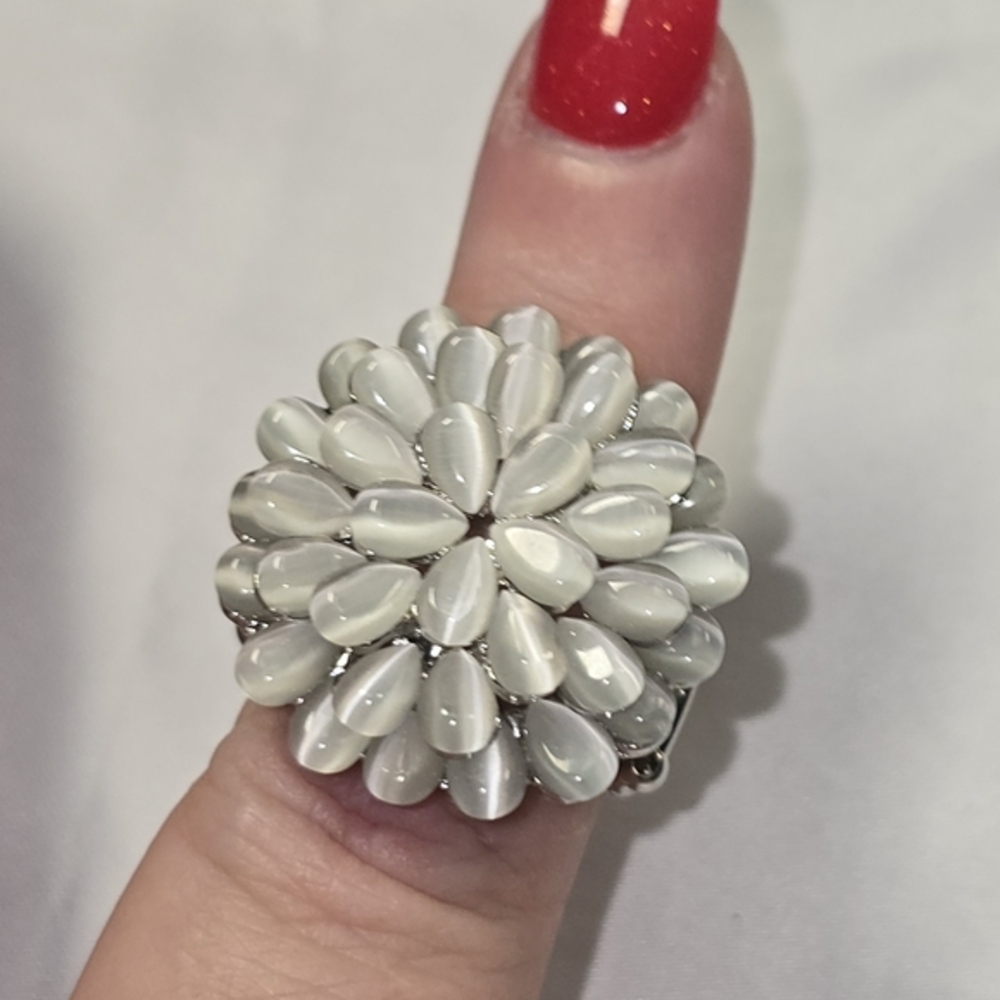 Treska Starburst Silver and White Floral Adjustable Statement Cocktail Ring